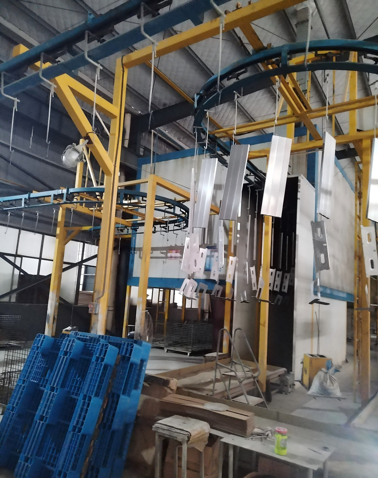 南昌永固保安器材厂区升级自动化生产线，钢制家具产能全面提升